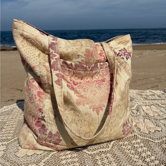 HANDMADE | Brocade Gold Ornate Oversized Tapestry Tote Bag - Picture 1 of 8